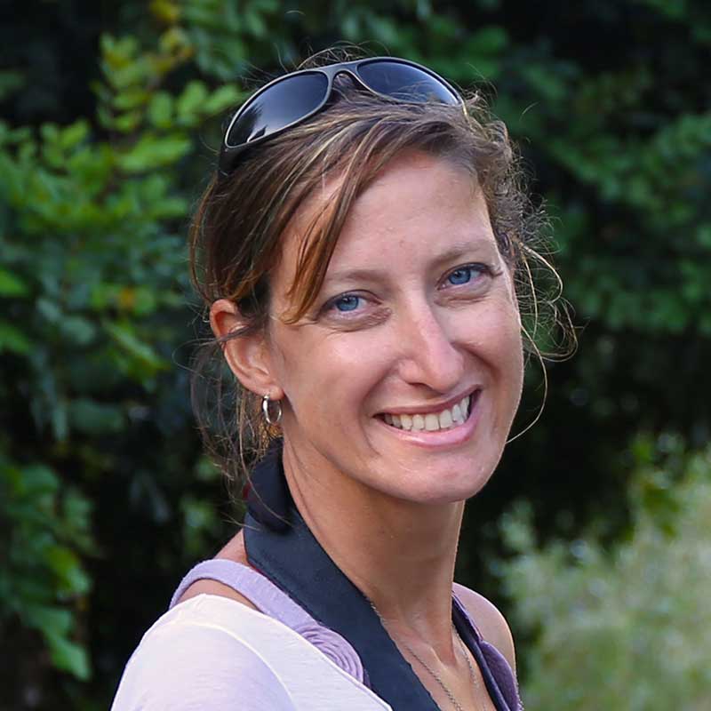 Kelly Bakos headshot